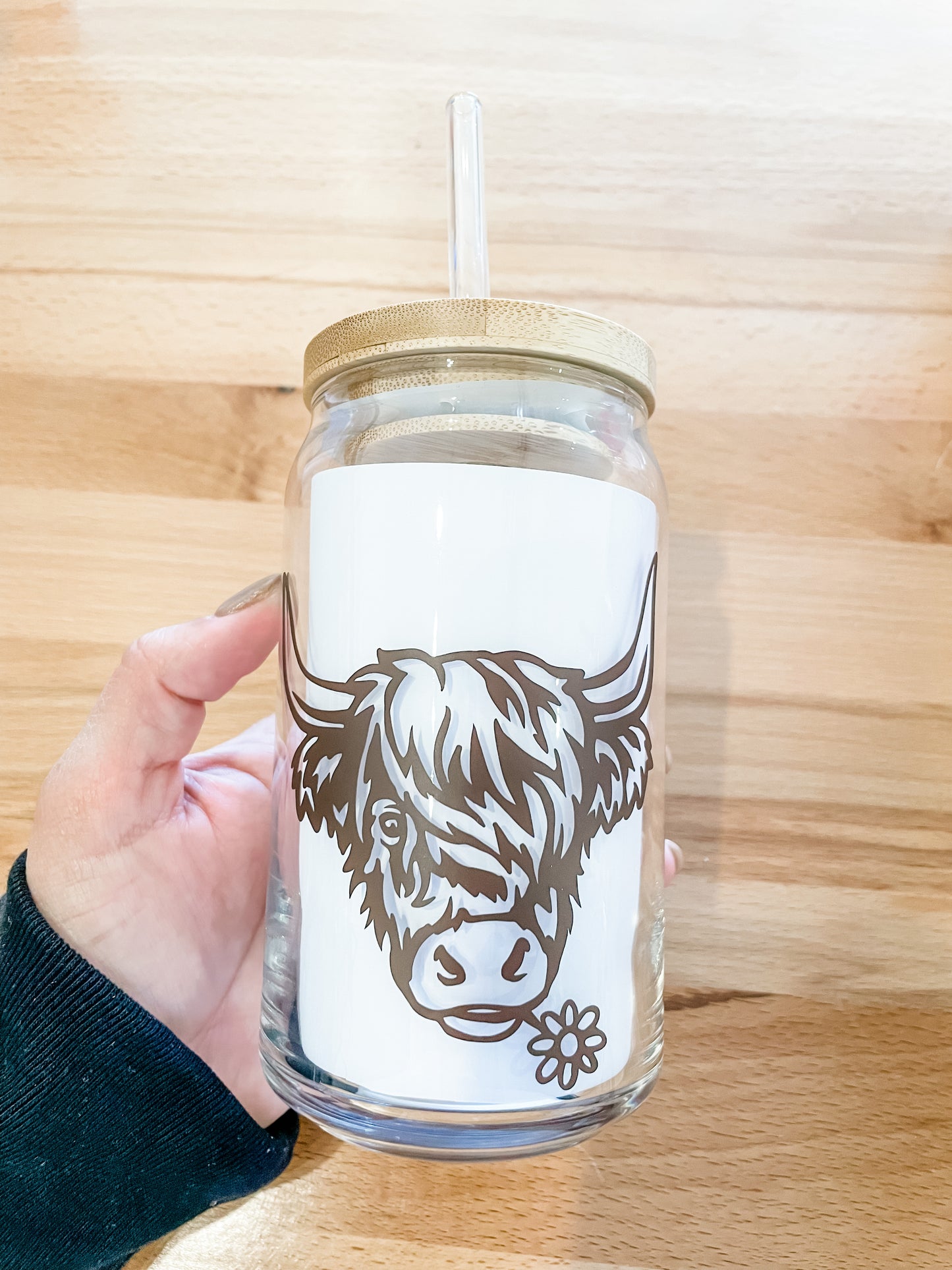Highland Cow 16oz Beer Can Glass with Bamboo Lid and Plastic Straw